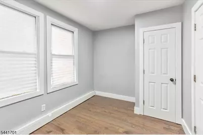 22 Edwin Pl, Newark, NJ 07112 - Photo 15