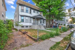 22 Edwin Pl, Newark, NJ 07112 - Photo 3