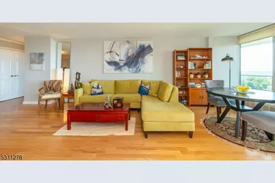 1 Claridge Dr #725, Verona Twp., NJ 07044 - Photo 9
