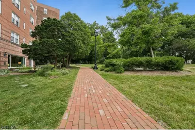 10 Crestmont Rd #2N, Montclair, NJ 07042 - Photo 23