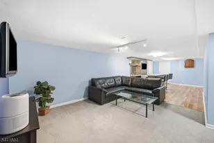 19 Fredericks St, Wanaque, NJ 07465 - Photo 35