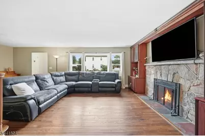 19 Fredericks St, Wanaque, NJ 07465 - Photo 7