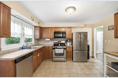 19 Fredericks St, Wanaque, NJ 07465 - Photo 15
