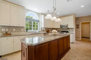 23 Deer Path, Hillsborough Township, NJ 08844 - Photo 9