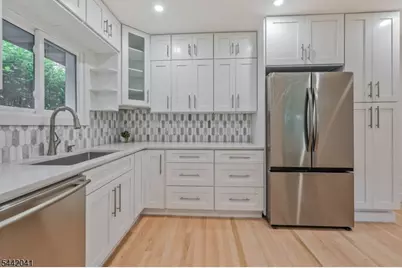21 E Central Ave, Bergenfield, NJ 07621 - Photo 7