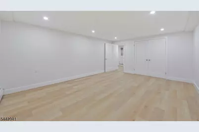 21 E Central Ave, Bergenfield, NJ 07621 - Photo 19
