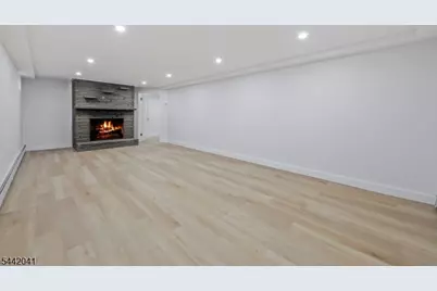21 E Central Ave, Bergenfield, NJ 07621 - Photo 11