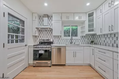 21 E Central Ave, Bergenfield, NJ 07621 - Photo 9