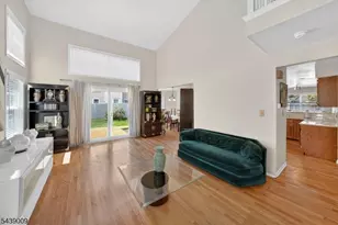 31 Spruce Hollow Dr, Howell Township, NJ 07731 - Photo 3