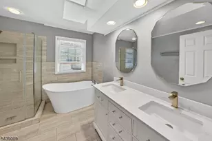 31 Spruce Hollow Dr, Howell Township, NJ 07731 - Photo 13