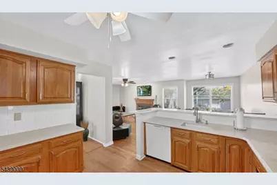 31 Spruce Hollow Dr, Howell Township, NJ 07731 - Photo 7