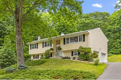 65 Fawnridge Dr, Washington Township, NJ 07853 - Photo 1