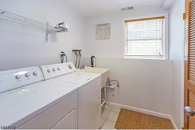 65 Fawnridge Dr, Washington Township, NJ 07853 - Photo 23