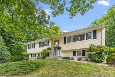 65 Fawnridge Dr, Washington Township, NJ 07853 - Photo 33