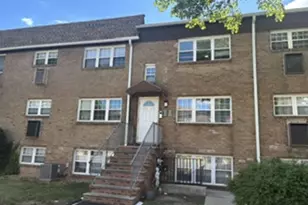 392 College Dr, Edison Twp., NJ 08817 - Photo 17