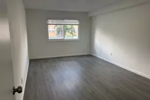 392 College Dr, Edison Twp., NJ 08817 - Photo 11