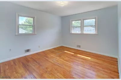 17 Brook Pl, West Orange Township, NJ 07052 - Photo 11