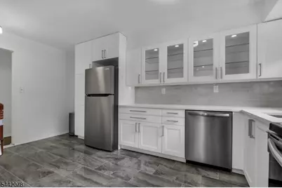 514 Andria Ave #165, Hillsborough Township, NJ 08844 - Photo 3