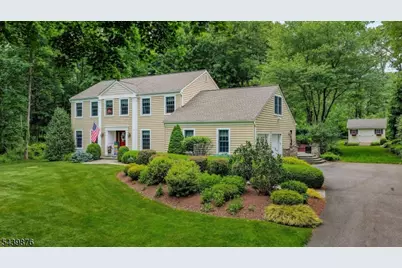 18 Glen Ridge Dr, Washington Township, NJ 07853 - Photo 3