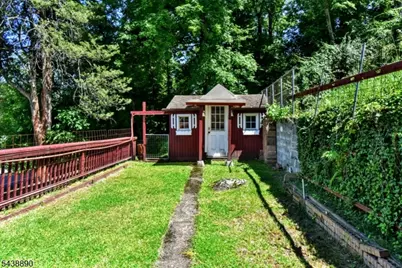 27 Joan St, Wayne, NJ 07470 - Photo 21