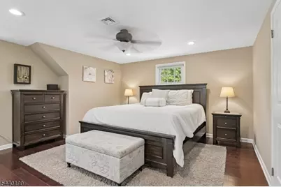 2556 Mountain Ave, Scotch Plains Township, NJ 07076 - Photo 13