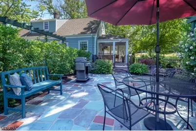 69 W Oak St, Bernards Township, NJ 07920 - Photo 25