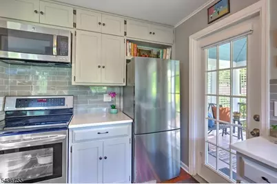 69 W Oak St, Bernards Township, NJ 07920 - Photo 7