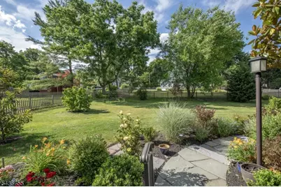 69 W Oak St, Bernards Township, NJ 07920 - Photo 27