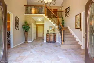 11 Stone Ridge Ct, Rockaway Township, NJ 07866 - Photo 5
