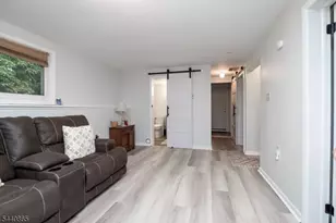 17 Decatur St, Knowlton Township, NJ 07832 - Photo 27