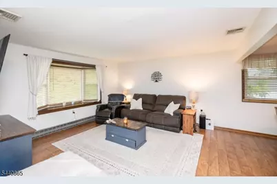 17 Decatur St, Knowlton Township, NJ 07832 - Photo 17
