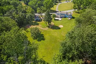 401 Bloomsbury Rd, Franklin Township, NJ 08804 - Photo 33