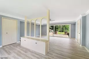 401 Bloomsbury Rd, Franklin Township, NJ 08804 - Photo 15