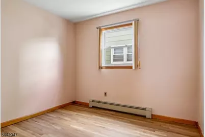27 Crystal St, North Arlington, NJ 07031 - Photo 17
