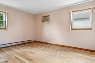 27 Crystal St, North Arlington, NJ 07031 - Photo 13