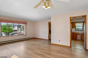 27 Crystal St, North Arlington, NJ 07031 - Photo 7