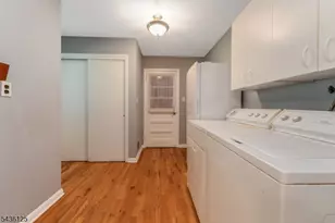 7 Sky View Garden Rd, Clinton Township, NJ 08833 - Photo 9