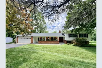 7 Sky View Garden Rd, Clinton Township, NJ 08833 - Photo 1