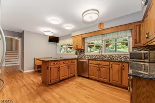 7 Sky View Garden Rd, Clinton Township, NJ 08833 - Photo 7