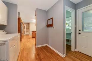 7 Sky View Garden Rd, Clinton Township, NJ 08833 - Photo 9