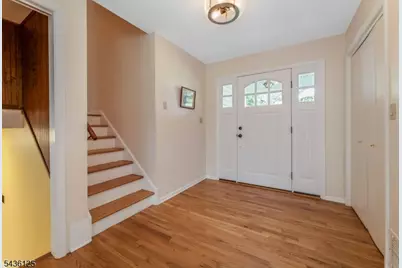 7 Sky View Garden Rd, Clinton Township, NJ 08833 - Photo 3