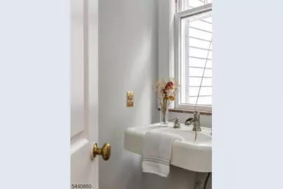 53 Hillside Ave, Glen Ridge, NJ 07028 - Photo 15