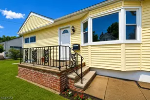 1429 Washington Ave, Pompton Lakes, NJ 07442 - Photo 3
