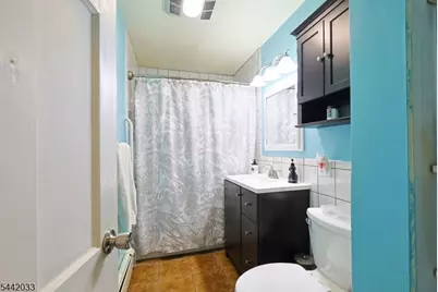 1429 Washington Ave, Pompton Lakes, NJ 07442 - Photo 11
