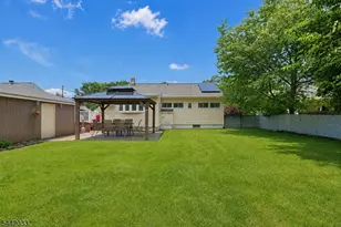 1429 Washington Ave, Pompton Lakes, NJ 07442 - Photo 17