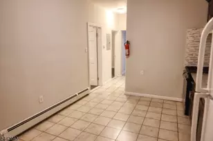 9 Emerson Pl, Newark, NJ 07114 - Photo 13