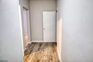9 Emerson Pl, Newark, NJ 07114 - Photo 7