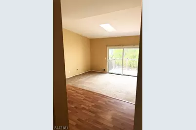 608 Spruce Hills Dr, Glen Gardner, NJ 08826 - Photo 5
