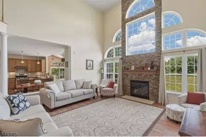5 Rue Cezanne, Franklin Township, NJ 08873 - Photo 11