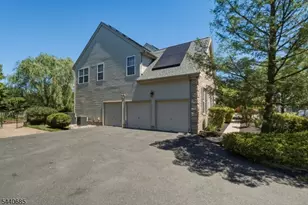 5 Rue Cezanne, Franklin Township, NJ 08873 - Photo 3